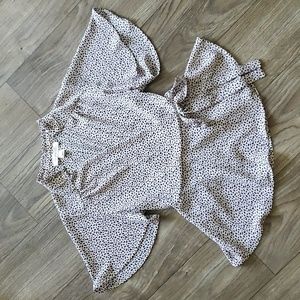 Like New Monteau Los Angeles Deep V Neck Wrap Flirty Blouse Top Size Small